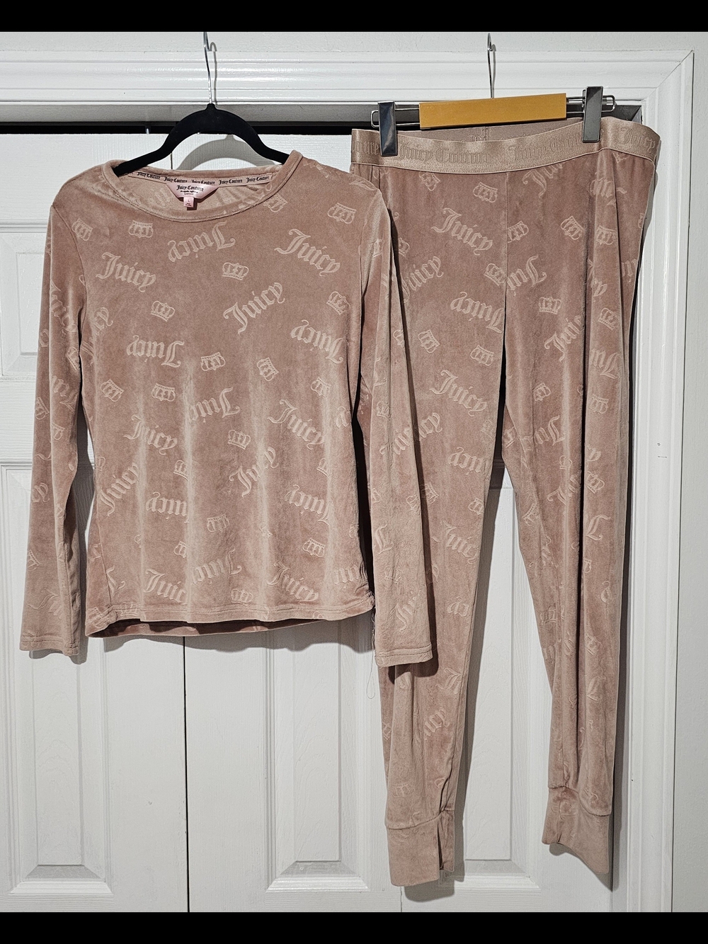 Juicy Couture Blush Pink Velour Logo Pajama Set